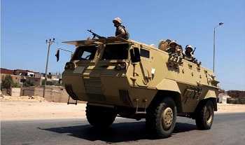 الجيش المصري يرسل تعزيزات الى سيناء بعد قيام هجمات جديده بالامس