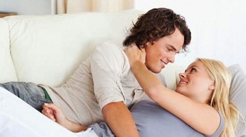 حالات غريبه اثناء ممارسة العلاقه الجنسية