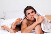 تـاثير عمل الزوج على علاقته الجنسية